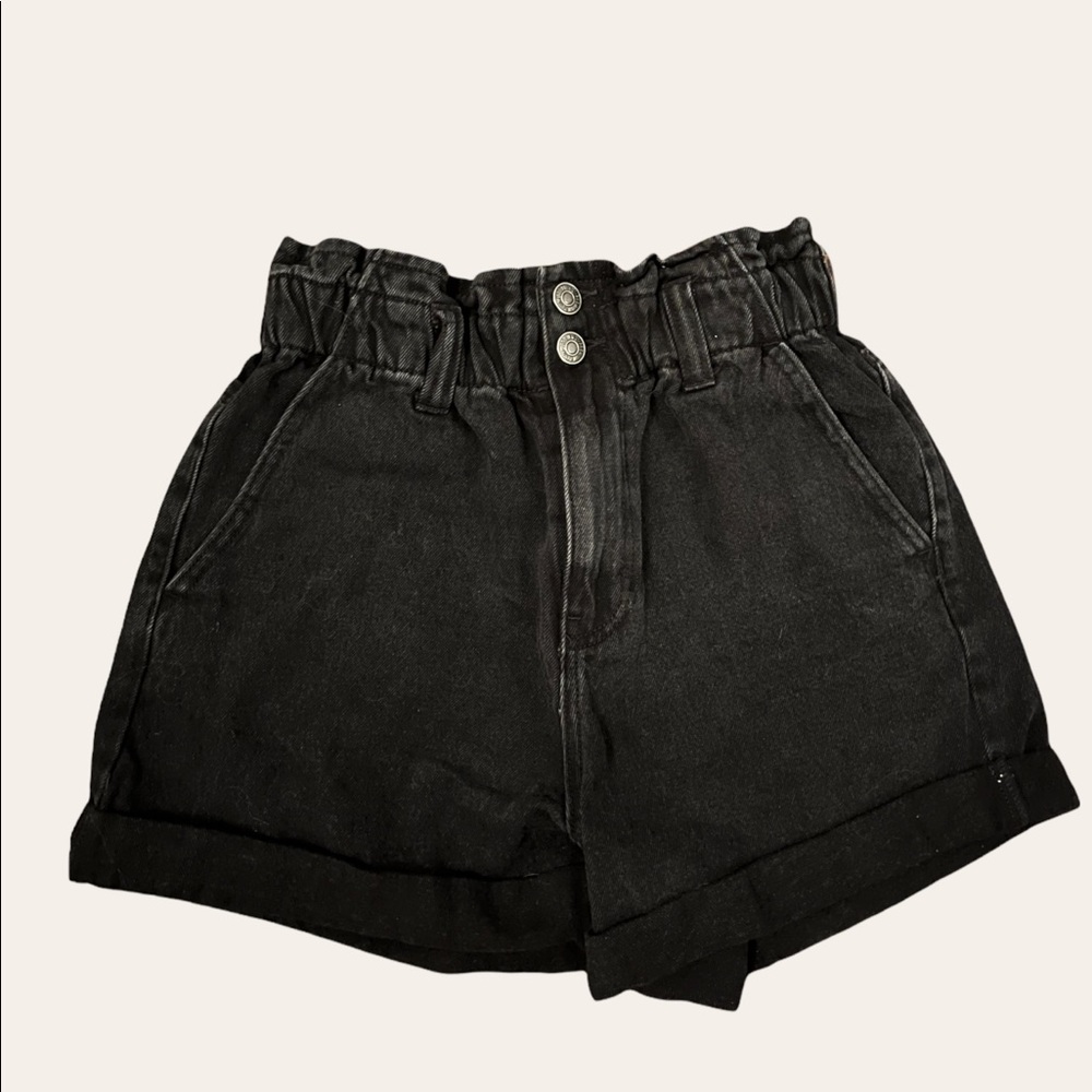 small Forever 21 black jean shorts